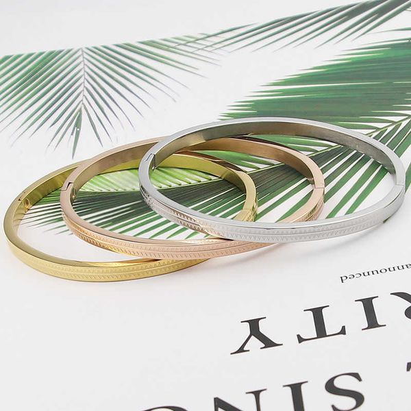 fashion stainless steel jewelry carved triangle graphic wave line bangle for women and children bracelet party gift wholesale q0719, Black
fashion stainless steel jewelry carved triangle graphic wave line bangle for women and children bracelet party gift wholesale q0719, Black