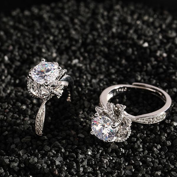 2021 wind s925 silver imitation mosangzhen diamond couple small fragrance zircon engagement ring
2021 wind s925 silver imitation mosangzhen diamond couple small fragrance zircon engagement ring