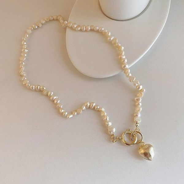 chokers vintage elegant irregular freshwater pearls necklace gold plated heart pendant choker 2021 trendy party jewelry, Golden;silver
chokers vintage elegant irregular freshwater pearls necklace gold plated heart pendant choker 2021 trendy party jewelry, Golden;silver
