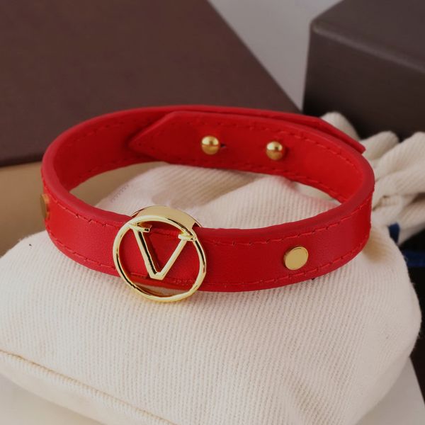 europe america fashion lady women v initials flower pattern design engraved v letter metal rivets red leather bracelet bangle, Black
europe america fashion lady women v initials flower pattern design engraved v letter metal rivets red leather bracelet bangle, Black