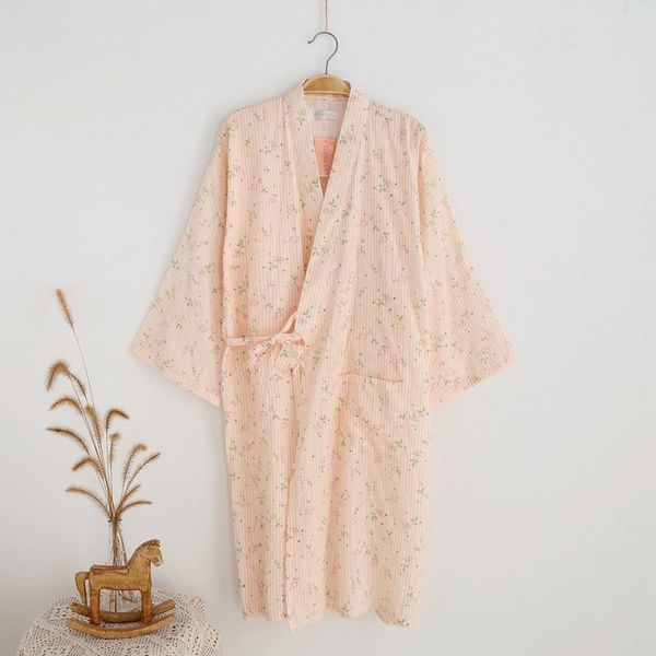women's sleepwear robe japannese kimono bathrobe gown printed cute lady nightwear sweating sauna home dressing, Black;red
women's sleepwear robe japannese kimono bathrobe gown printed cute lady nightwear sweating sauna home dressing, Black;red