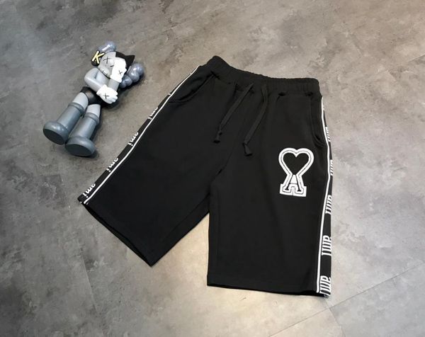 men's shorts 2021 ami fashion summer men and women cotton sport breathable embroidery love five point, White;black
men's shorts 2021 ami fashion summer men and women cotton sport breathable embroidery love five point, White;black