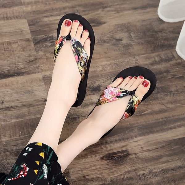 lqoa bohemian satin ribbon summer fashion women's beach shoes thick soled slope heel flip flops flip-flops sandals sandals gilded slipp
lqoa bohemian satin ribbon summer fashion women's beach shoes thick soled slope heel flip flops flip-flops sandals sandals gilded slipp