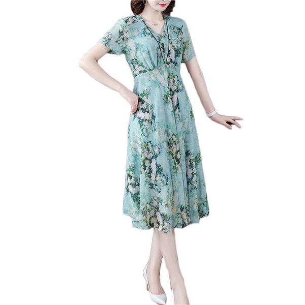 summer dress women green print -3xl plus size fashion v neck slim short sleeve knee-length silk dresses feminina lr836 210531, Black;gray
summer dress women green print -3xl plus size fashion v neck slim short sleeve knee-length silk dresses feminina lr836 210531, Black;gray