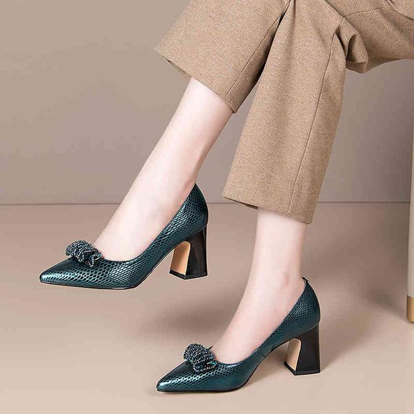 dress shoes crystal wedding dancing female pumps sweet pointed toe woman heels spring genuine leather women uatg, Black
dress shoes crystal wedding dancing female pumps sweet pointed toe woman heels spring genuine leather women uatg, Black