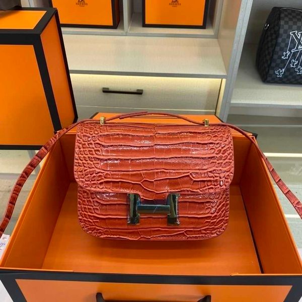 wholesale 2021 bag shoulder messenger one cowhide h-button stewardess leather women's small square bag ba d luxuryss designerss yw
wholesale 2021 bag shoulder messenger one cowhide h-button stewardess leather women's small square bag ba d luxuryss designerss yw