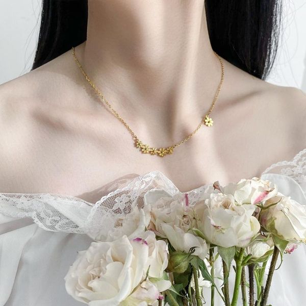 pendant necklaces small pure and fresh sunflower titanium steel contracted the daisy chain of clavicle stainless, Silver
pendant necklaces small pure and fresh sunflower titanium steel contracted the daisy chain of clavicle stainless, Silver