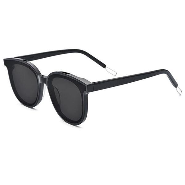 sunglasses 2021 black/green frame uv400 women driving come with box,case, White;black
sunglasses 2021 black/green frame uv400 women driving come with box,case, White;black