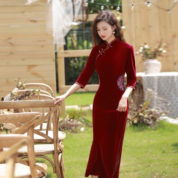 ethnic clothing elegant embroidery flower volour cheongsam young women slim long qipao beaded chinese wedding dress vestidos autumn, Red
ethnic clothing elegant embroidery flower volour cheongsam young women slim long qipao beaded chinese wedding dress vestidos autumn, Red