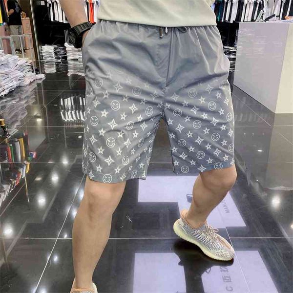 fashion shorts men's 2021 summer new fashion brand casual printing quick dry ice silk 5-point beach pants, White;black
fashion shorts men's 2021 summer new fashion brand casual printing quick dry ice silk 5-point beach pants, White;black