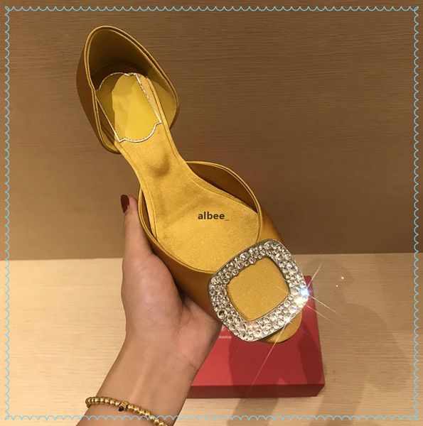 2021ss luxury women drill silk classic buckle flat shoes european station fashion matching spring and fall sales with box are us35-40, Red;white
2021ss luxury women drill silk classic buckle flat shoes european station fashion matching spring and fall sales with box are us35-40, Red;white