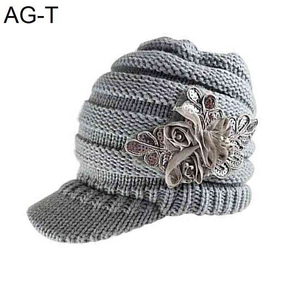women's twist knit winter warm brim hat, ear protection wool cap with sequin pattern applique, Blue;gray
women's twist knit winter warm brim hat, ear protection wool cap with sequin pattern applique, Blue;gray