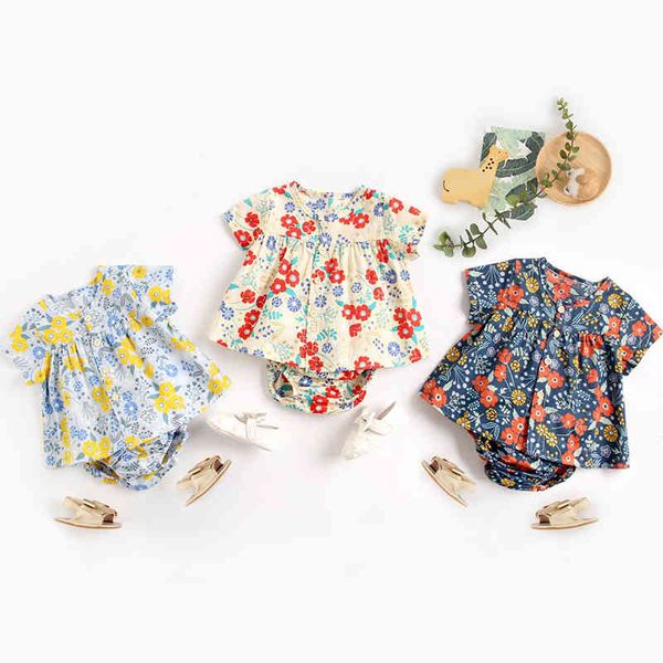 summer baby girl clothes kids girls sets floral cardigan t-shirt + triangle pants clothing suit children 210429, White
summer baby girl clothes kids girls sets floral cardigan t-shirt + triangle pants clothing suit children 210429, White
