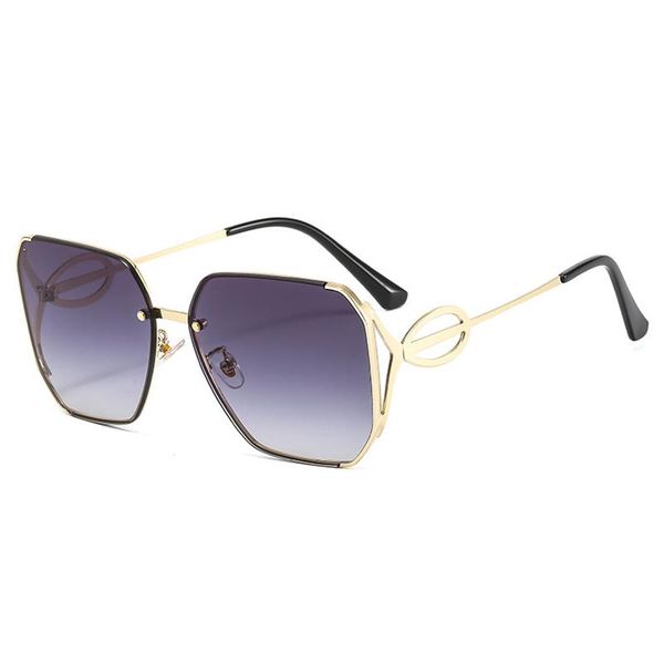 sunglasses women's trending american style metal frame fashion around the flower decorate luxury men glasses driving eyeglasses, White;black
sunglasses women's trending american style metal frame fashion around the flower decorate luxury men glasses driving eyeglasses, White;black