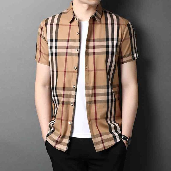 short 2021 new summer half sleeve thin shirt middle-aged and young men's plaid shirt, White;black
short 2021 new summer half sleeve thin shirt middle-aged and young men's plaid shirt, White;black