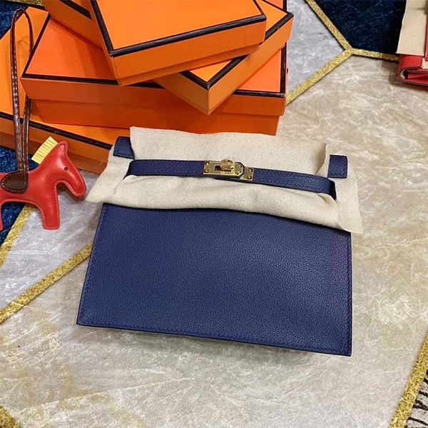 luxurys designers clutch bags women bagsfashionplain casual wallet real leather backpack holder tote purses lady portable cosmetic bag handb
luxurys designers clutch bags women bagsfashionplain casual wallet real leather backpack holder tote purses lady portable cosmetic bag handb