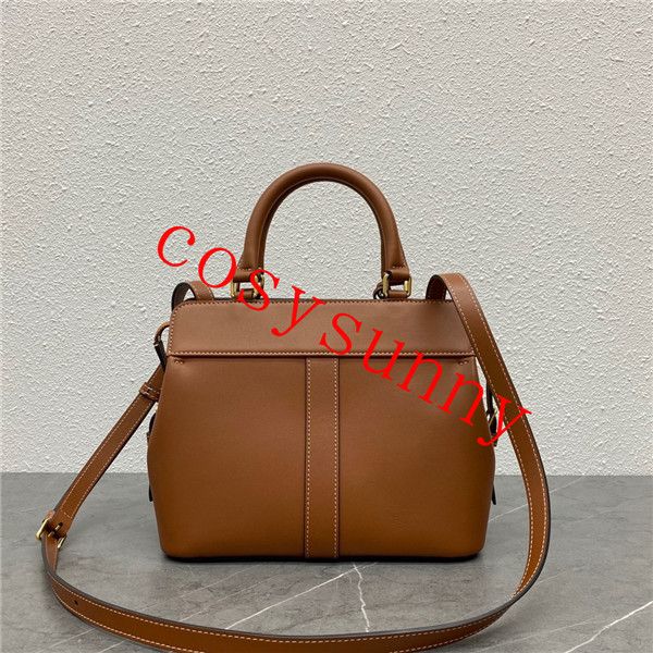 multifunctional women's handbag lock zipper design shoulder bag luxury first layer cowhide office workers practical luggage fashion bag
multifunctional women's handbag lock zipper design shoulder bag luxury first layer cowhide office workers practical luggage fashion bag
