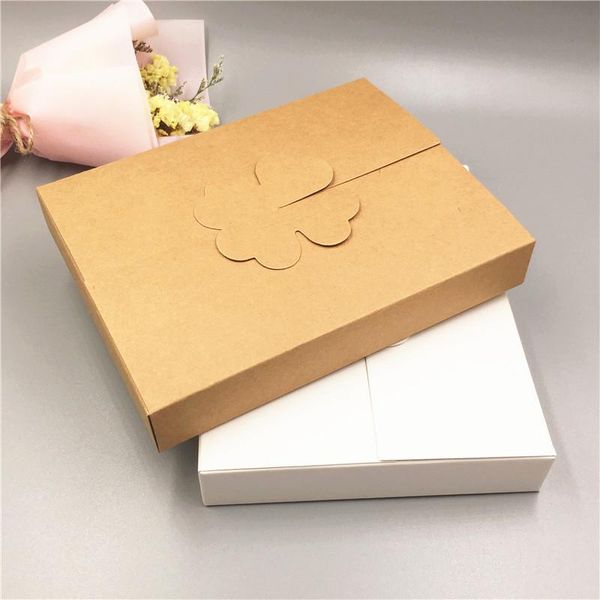 gift wrap 100pcs/lot retro style four-leaf clover shaped kraft paper boxes for grand event gifts cookies handcraft container
gift wrap 100pcs/lot retro style four-leaf clover shaped kraft paper boxes for grand event gifts cookies handcraft container