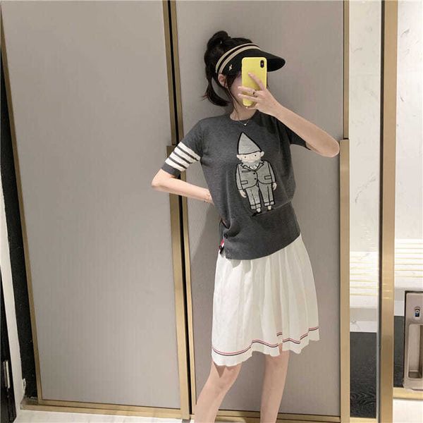 2021 summer new tb color matching bearded little old man pattern short sleeve round neck thin ice silk t-shirt female, White;black
2021 summer new tb color matching bearded little old man pattern short sleeve round neck thin ice silk t-shirt female, White;black