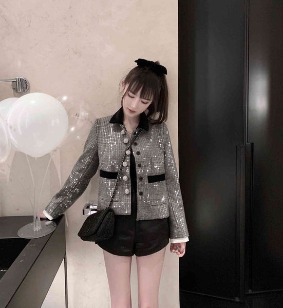 chicyou exquisite lady 50% wool british plaid sequin diamond button veet collar rich women's coat, Black;gray
chicyou exquisite lady 50% wool british plaid sequin diamond button veet collar rich women's coat, Black;gray