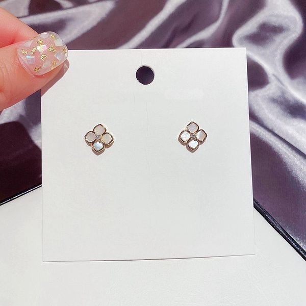 stud migga mini crystal paved small natural shell flower earrings for women girls gold color fashion jewelry, Golden;silver
stud migga mini crystal paved small natural shell flower earrings for women girls gold color fashion jewelry, Golden;silver