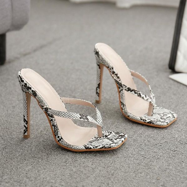 fashion square head open toe flip-flops high heel slippers women's sandals leopard summer slipper zl-636-1, Black
fashion square head open toe flip-flops high heel slippers women's sandals leopard summer slipper zl-636-1, Black