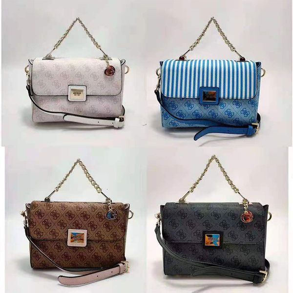 gues new messenger women's single shoulder bag fashion printed buckle
gues new messenger women's single shoulder bag fashion printed buckle