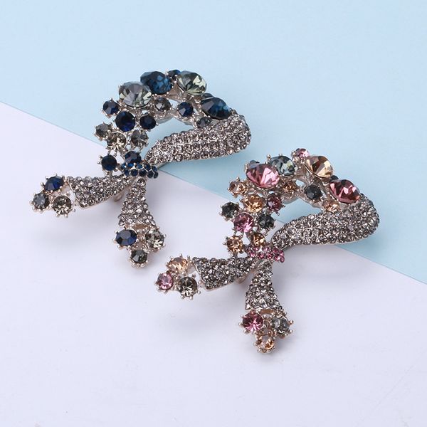 factory new simple accessories alloy brooch bow pin temperament accessories christmas
factory new simple accessories alloy brooch bow pin temperament accessories christmas