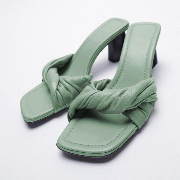 slippers high-heeled shoes lady rubber flip flops square toe women summer luxury slides pantofle hawaiian designer 2021 pu micro, Black
slippers high-heeled shoes lady rubber flip flops square toe women summer luxury slides pantofle hawaiian designer 2021 pu micro, Black