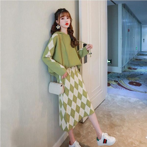 autumn suit women's avocado green knitted sweater lazy wind hooded half-length skirt two-piece men's jackets, Black;brown
autumn suit women's avocado green knitted sweater lazy wind hooded half-length skirt two-piece men's jackets, Black;brown