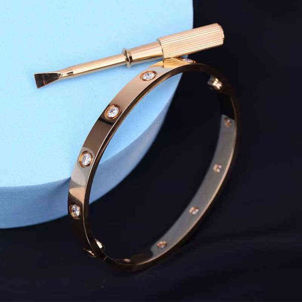 2021 popular 100% s925 sterling silver bracelets for men and women, with box, Golden;silver
2021 popular 100% s925 sterling silver bracelets for men and women, with box, Golden;silver
