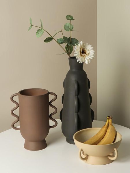 creative ceramic vase art modern geometry ornaments vases bedroom decoration decoracion nordica hogar simple home decor da60hp
creative ceramic vase art modern geometry ornaments vases bedroom decoration decoracion nordica hogar simple home decor da60hp