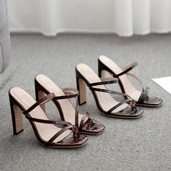 slippers rubber flip flops high-heeled shoes lady ladies' slipers women cross-tied luxury slides low square toe hawaiian 2021, Black
slippers rubber flip flops high-heeled shoes lady ladies' slipers women cross-tied luxury slides low square toe hawaiian 2021, Black