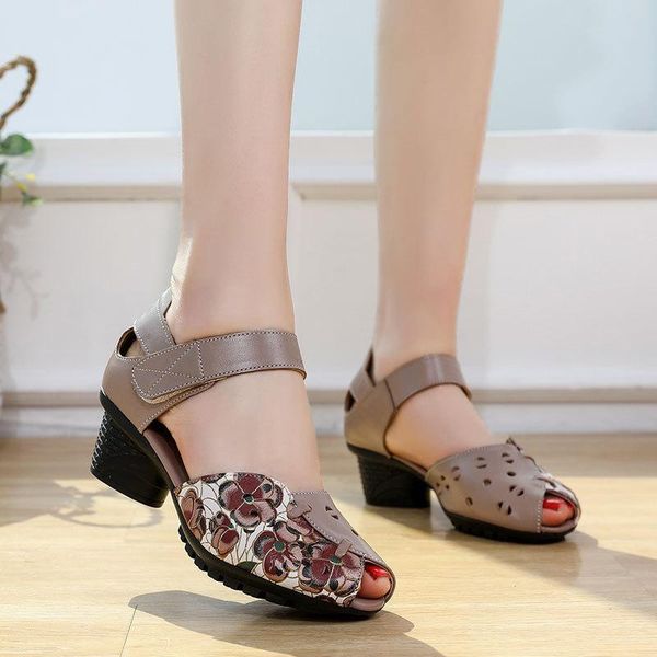 sandals retro women embossed genuine leather splicing hollow buckle strap 4.5cm square high heels printing salto alto feminino, Black
sandals retro women embossed genuine leather splicing hollow buckle strap 4.5cm square high heels printing salto alto feminino, Black