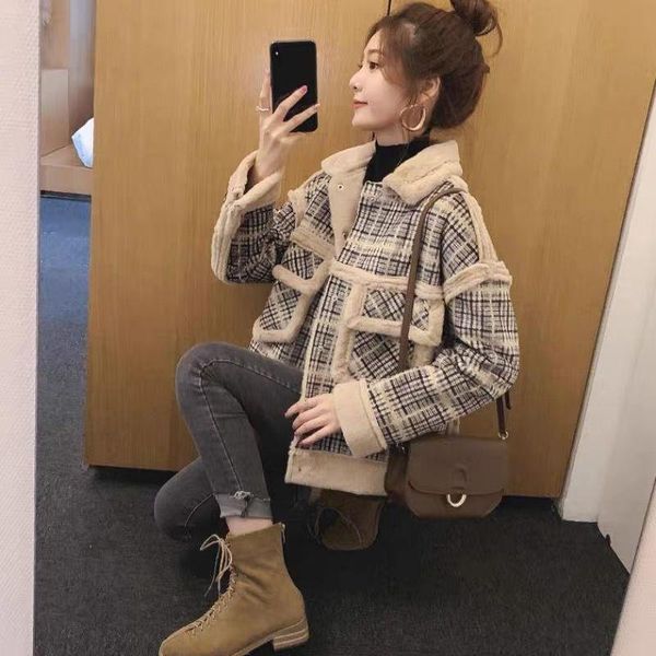 fur one coat women's short autumn winter student korean loose thickened cashmere imitation cotton trench coats, Tan;black
fur one coat women's short autumn winter student korean loose thickened cashmere imitation cotton trench coats, Tan;black