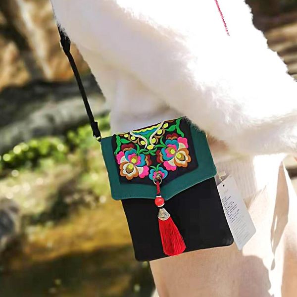 party favor three-layer embroidered small shoulder bag canvas messenger chinese elements tassel vertical square envelope
party favor three-layer embroidered small shoulder bag canvas messenger chinese elements tassel vertical square envelope