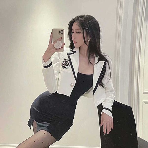 2021 women's spring fashion coat suspender skirt net red two piece college style suit 1179, Black;gray
2021 women's spring fashion coat suspender skirt net red two piece college style suit 1179, Black;gray