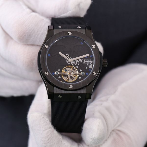 20ss men's watch designer luxury diving diamond star mechanical electronic leisure bracelet noble wholesale retail, Slivery;brown
20ss men's watch designer luxury diving diamond star mechanical electronic leisure bracelet noble wholesale retail, Slivery;brown