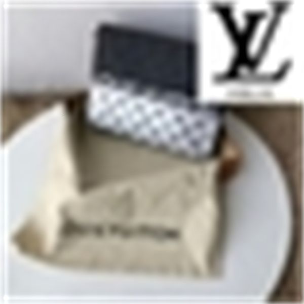 m63039 classic presby patchwork tote real leather compact long wallets chain wallet bag key card holder phone case, Red;black
m63039 classic presby patchwork tote real leather compact long wallets chain wallet bag key card holder phone case, Red;black