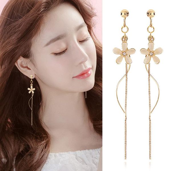 clip-on & screw back wukaka 2021 tassel flower ear clip for woman without piercing earcuff no earrings fashion jewelry, Silver
clip-on & screw back wukaka 2021 tassel flower ear clip for woman without piercing earcuff no earrings fashion jewelry, Silver
