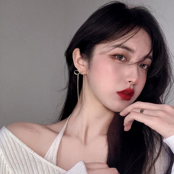hoop & huggie bow earrings 2021 trendy retro simple high-end generous women's long elegant tassel, Golden;silver
hoop & huggie bow earrings 2021 trendy retro simple high-end generous women's long elegant tassel, Golden;silver