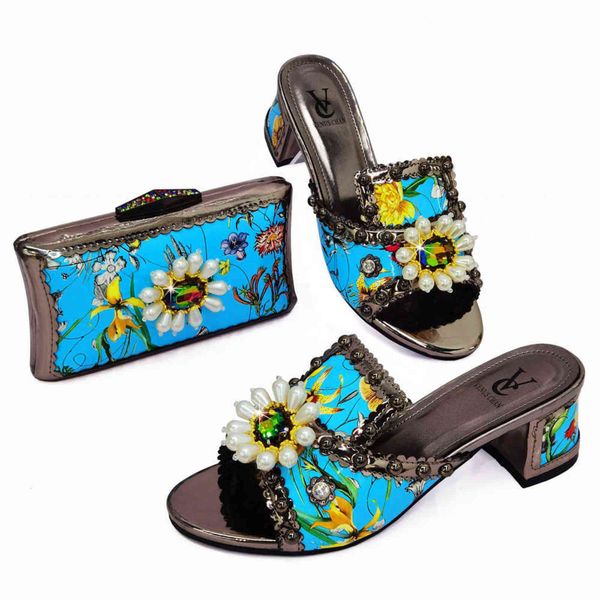 french small shoe bag suit short heel sandals with hand thick fashion petal, Black
