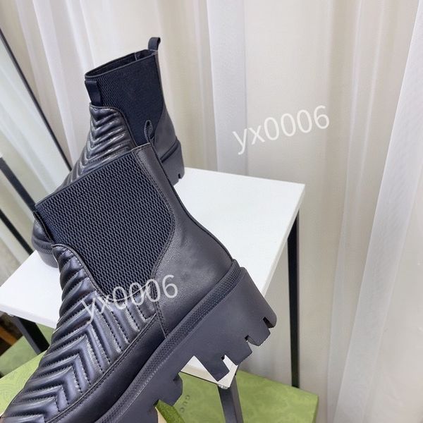 2021 designer australia women boots 35-41 chestnut high low black grey navy blue luxury ankle short boot womens snow winter shoes ly211203
2021 designer australia women boots 35-41 chestnut high low black grey navy blue luxury ankle short boot womens snow winter shoes ly211203