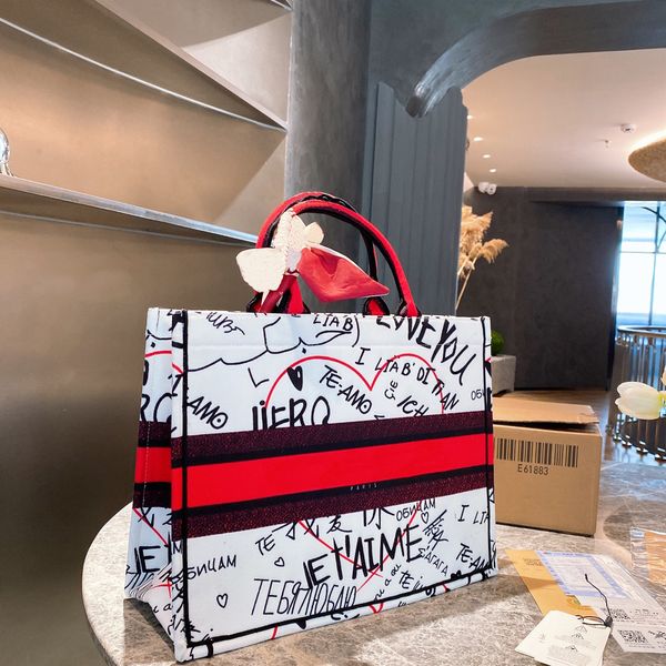 women designer handbag shopping bags fashion classic embroidery letter totes women's temperament shoulder bag
women designer handbag shopping bags fashion classic embroidery letter totes women's temperament shoulder bag