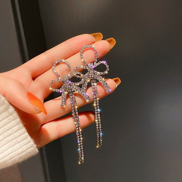 925 silver needle full diamond bow long tassel earrings exaggerated temperament earrings fashion personality earrings for women, Golden;silver
925 silver needle full diamond bow long tassel earrings exaggerated temperament earrings fashion personality earrings for women, Golden;silver
