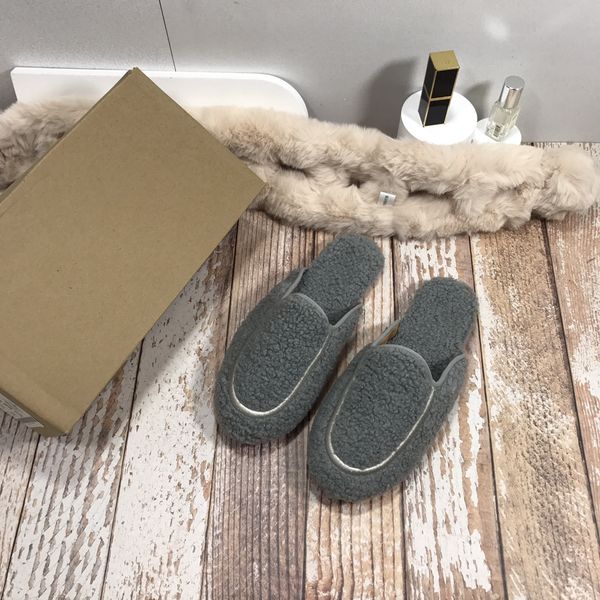 autumn and winter teddy particles lamb slippers roll mao ping with australian sheep skins fashion wholesale goods size 35 to 40 high quality, Black
autumn and winter teddy particles lamb slippers roll mao ping with australian sheep skins fashion wholesale goods size 35 to 40 high quality, Black
