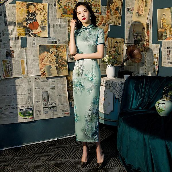 ethnic clothing mandarin collar satin evening party dress gown print flower qipao female 2021 cheongsam chinese vintage button vestidos, Red
ethnic clothing mandarin collar satin evening party dress gown print flower qipao female 2021 cheongsam chinese vintage button vestidos, Red