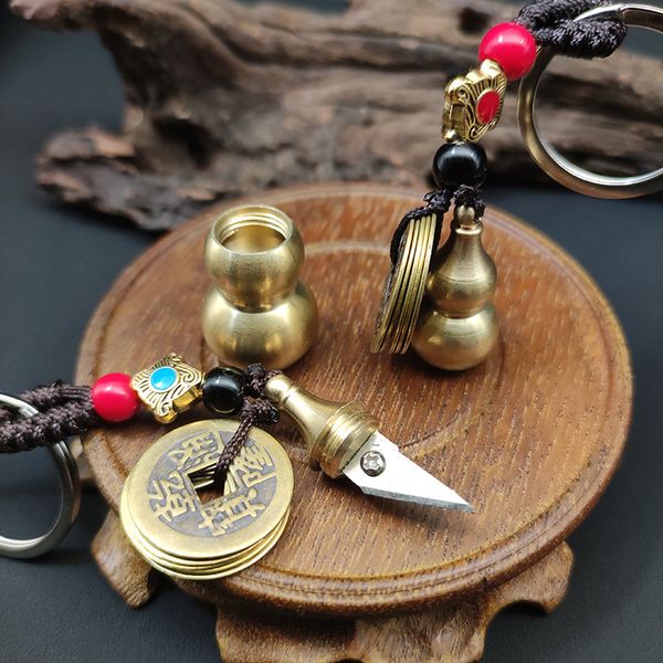 pure key chain car pendant brass portable knife gourd pure copper five emperor coin key chain pendant, Slivery;golden
pure key chain car pendant brass portable knife gourd pure copper five emperor coin key chain pendant, Slivery;golden