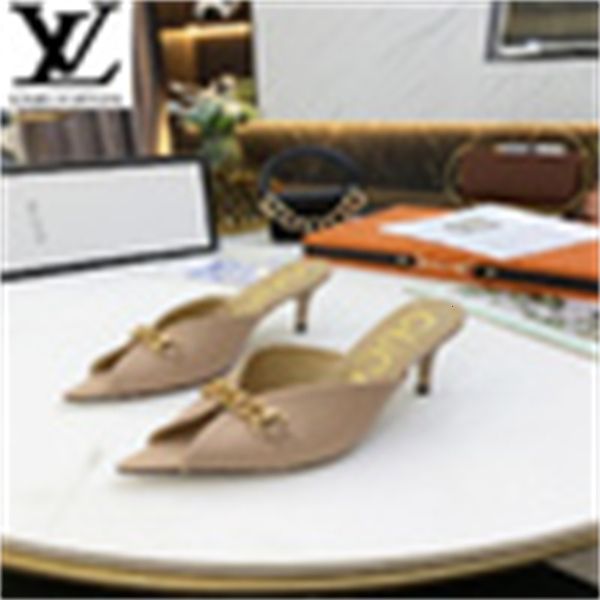 sandals luxury women high heels men slippers mules slides pumps loafers designer ballerinas sneakers dress shoes 3dz8, Black;white
sandals luxury women high heels men slippers mules slides pumps loafers designer ballerinas sneakers dress shoes 3dz8, Black;white