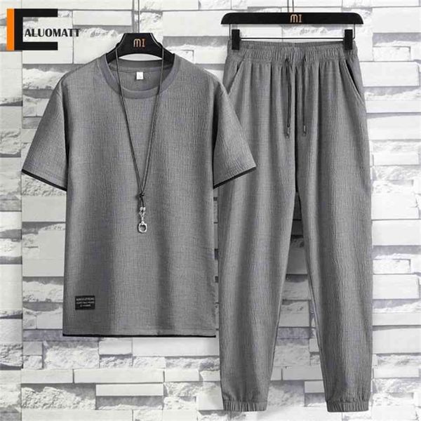 summer linen men set chinese style thin breathable sportswear short sleeved tshirt casual tracksuit men slim jogger sweat suits 210806, Gray
summer linen men set chinese style thin breathable sportswear short sleeved tshirt casual tracksuit men slim jogger sweat suits 210806, Gray